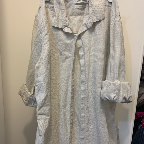 Two Calvin Klein long Sleeve Button Up. Mens LG. Barely used but needs ironing! - Picture 4 of 7